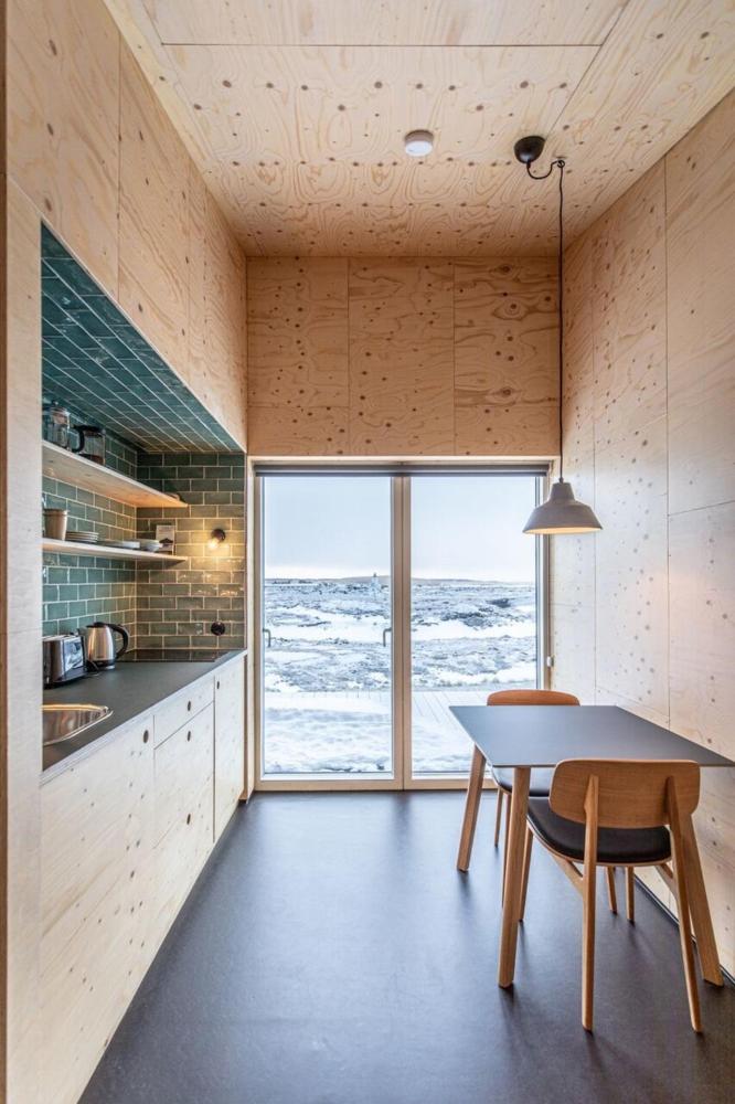 Aska Modern Cabin