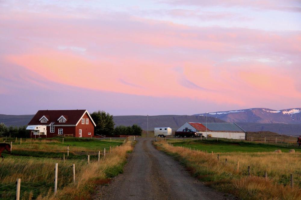 隆达农场三号小屋（Cabin 3 at Lundar Farm）