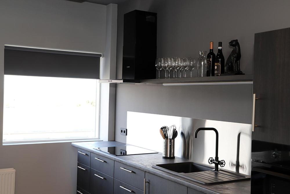 Tryggvabraut 24一卧室公寓(Tryggvabraut 24 One Bedroom Apartment)