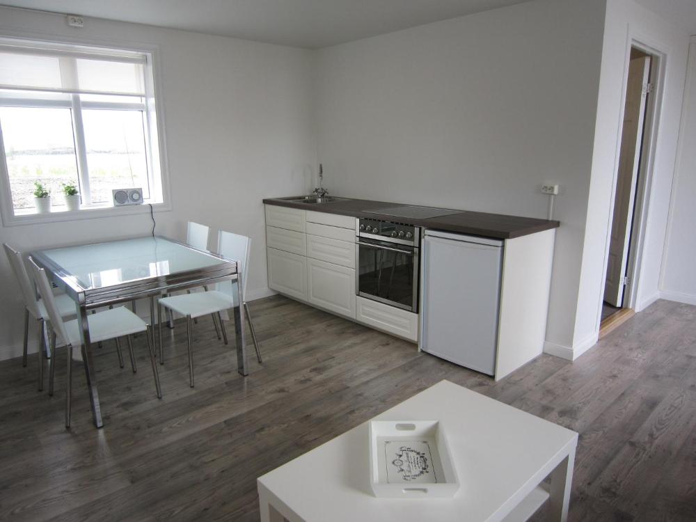 海滨公寓(Apartment by the Sea)