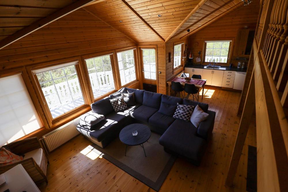 Golden Circle Vacation Home z jacuzzi i kominkiem