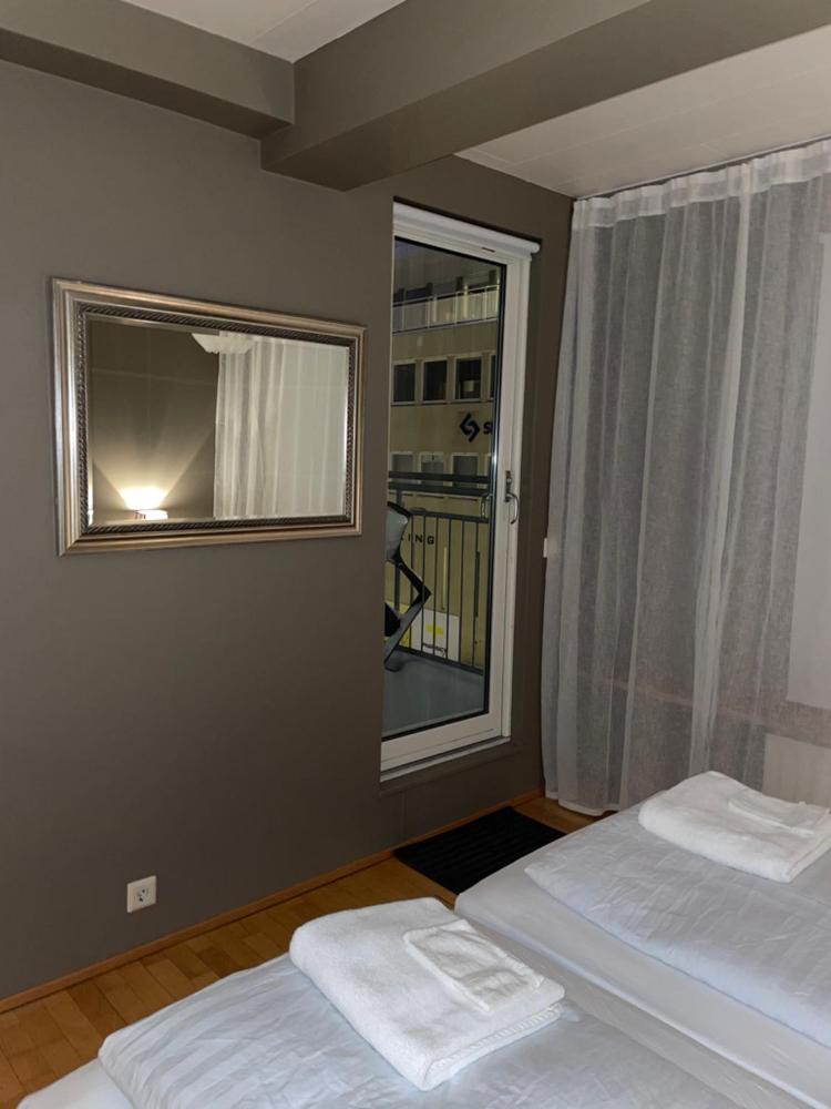 市中心主街顶层公寓（Penthouse on the Main Street, Town Center Akureyri）