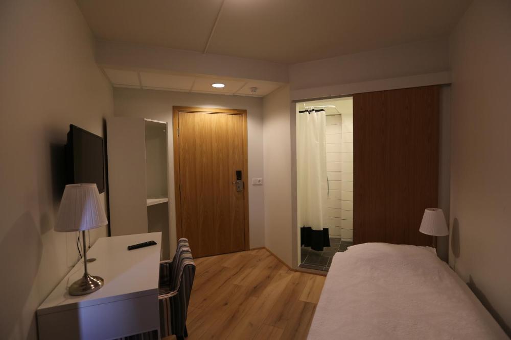 100 Iceland Hotel