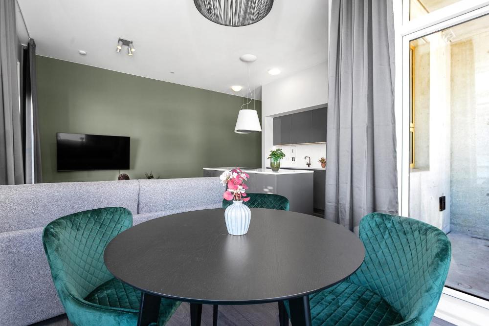 现代市中心公寓 - 滨海景观(Modern Downtown Apartment - Harbour View)