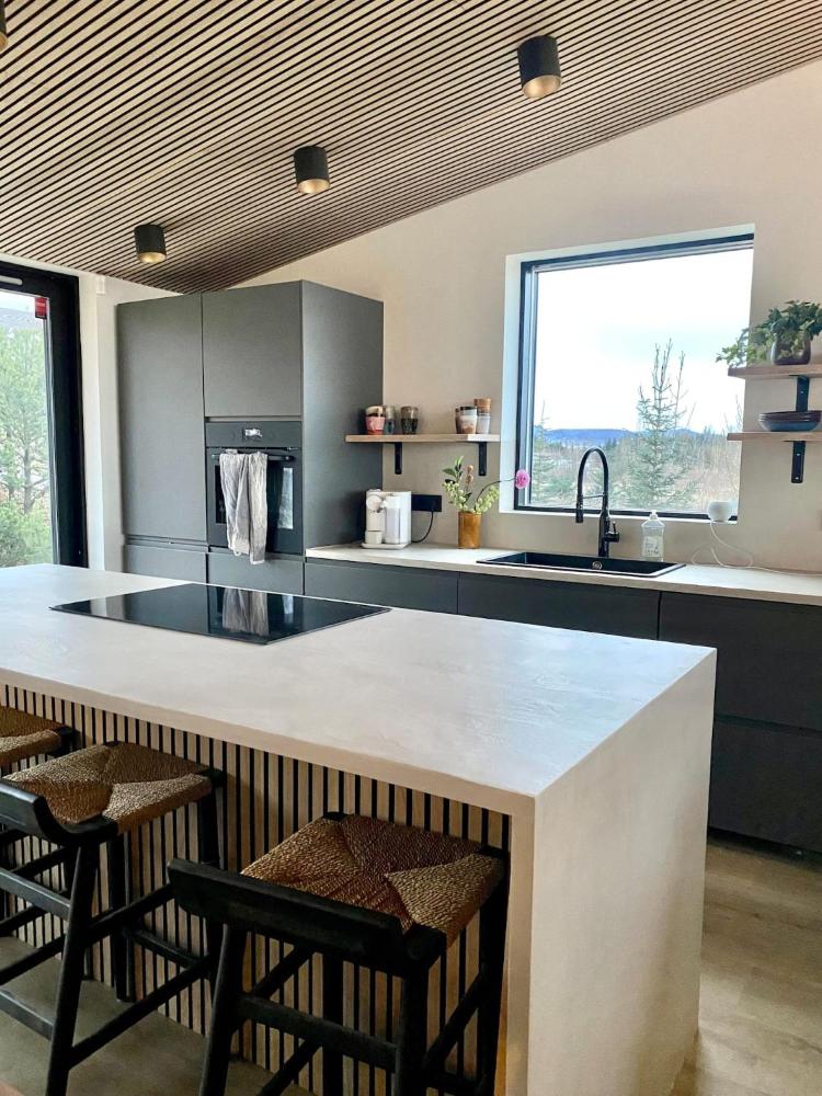 The Oak House - Villa Géothermique de Designers Privée pour Observer les Aurores Boréales