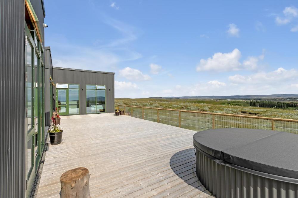 4bed 4bath Sauna & Hot tub