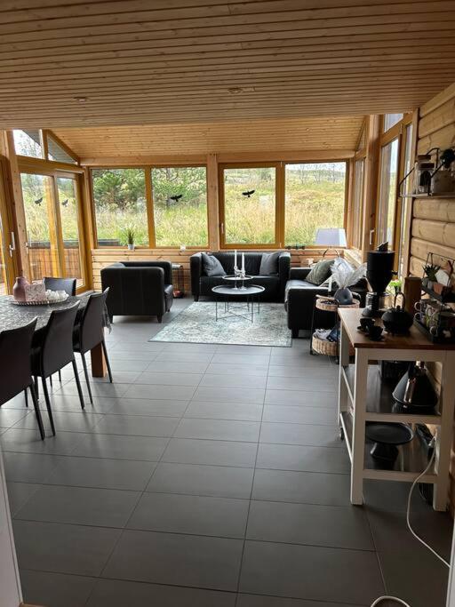Luxus-Cottage im Goldenen Kreis mit Bergblick!