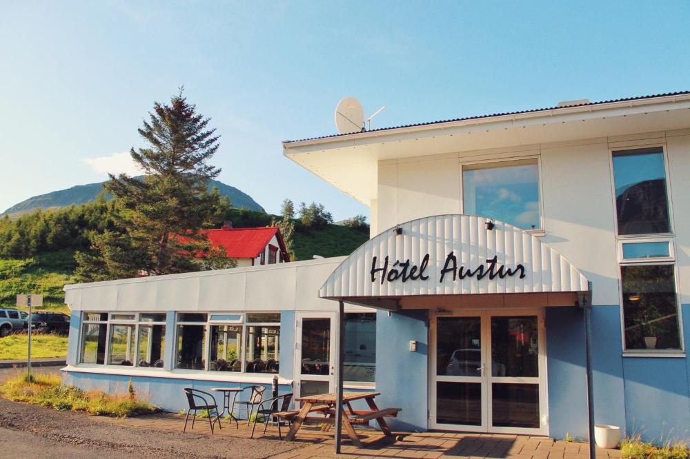 Hotel Austur