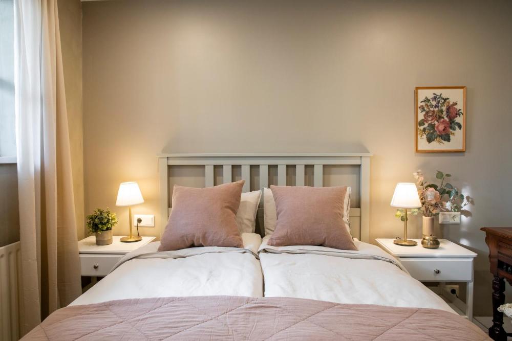 Old Charm Appartement - Keflavik Centrum