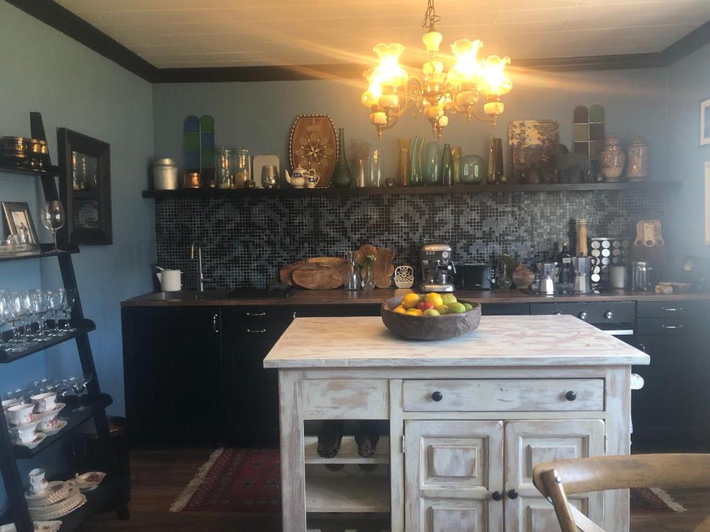 Casa con vista al mar, fiordo y montaña