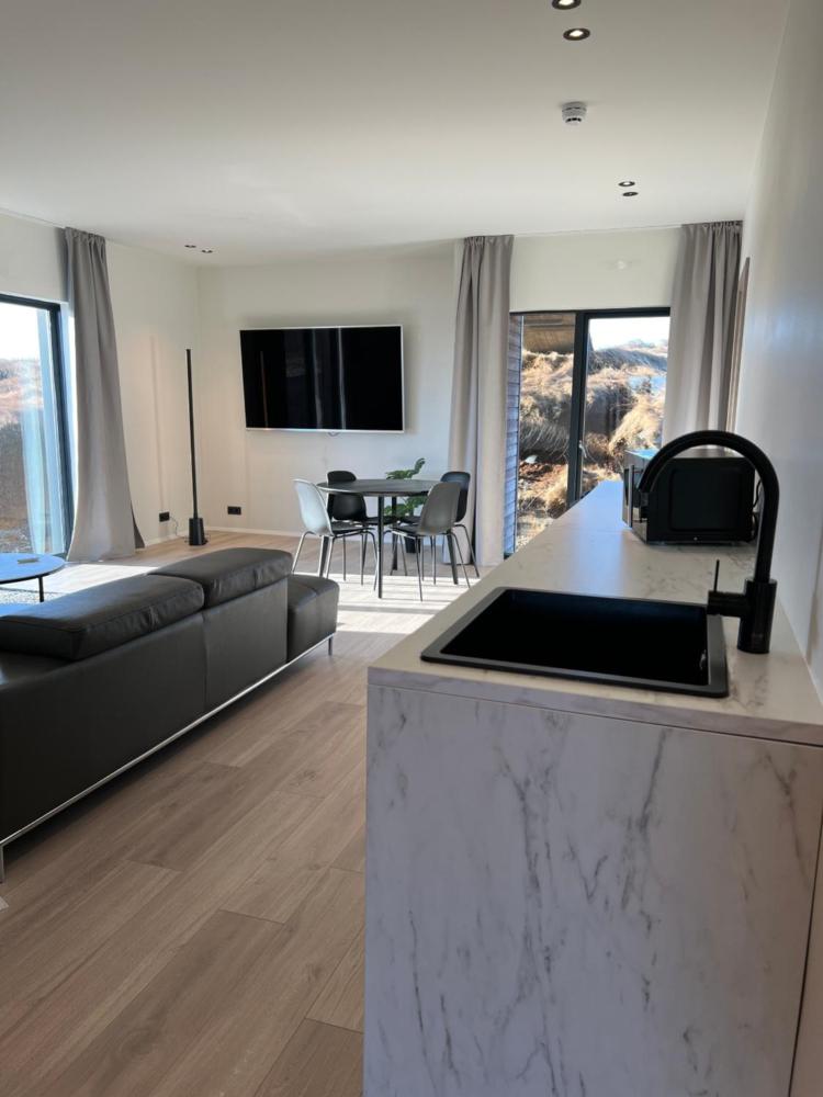 黑屋(The Blackhouse)