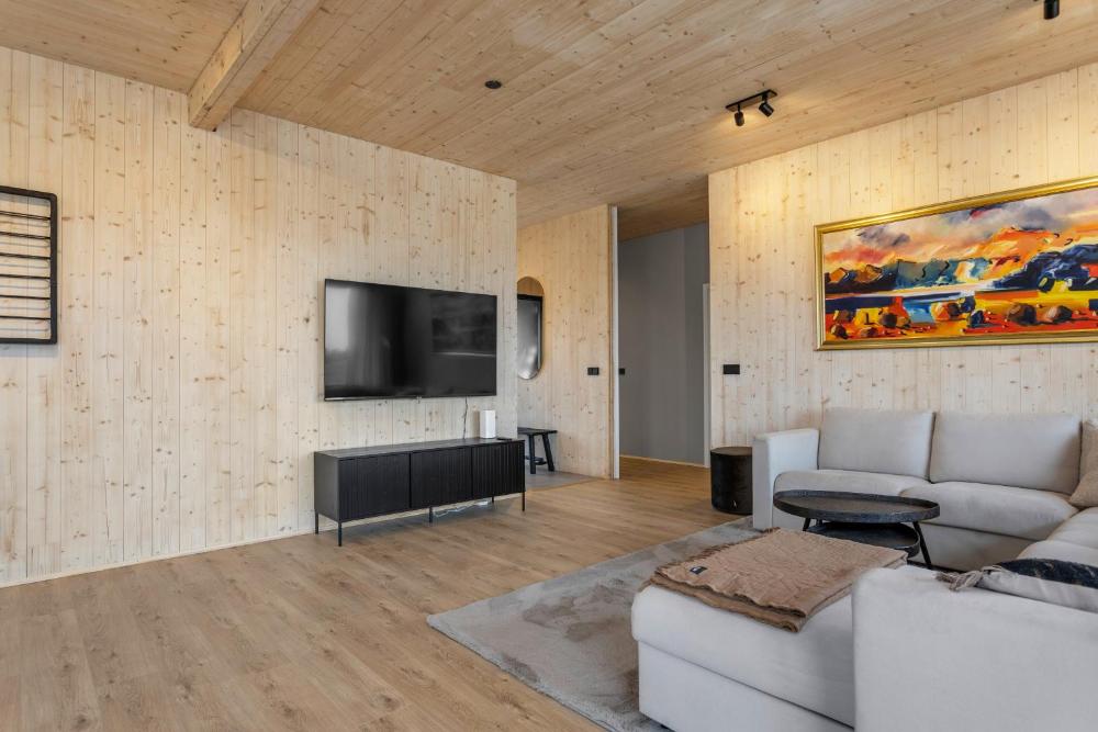 ラグジュアリー・ゴールデンサークル・ヴィラ（Luxury Golden Circle Villa）