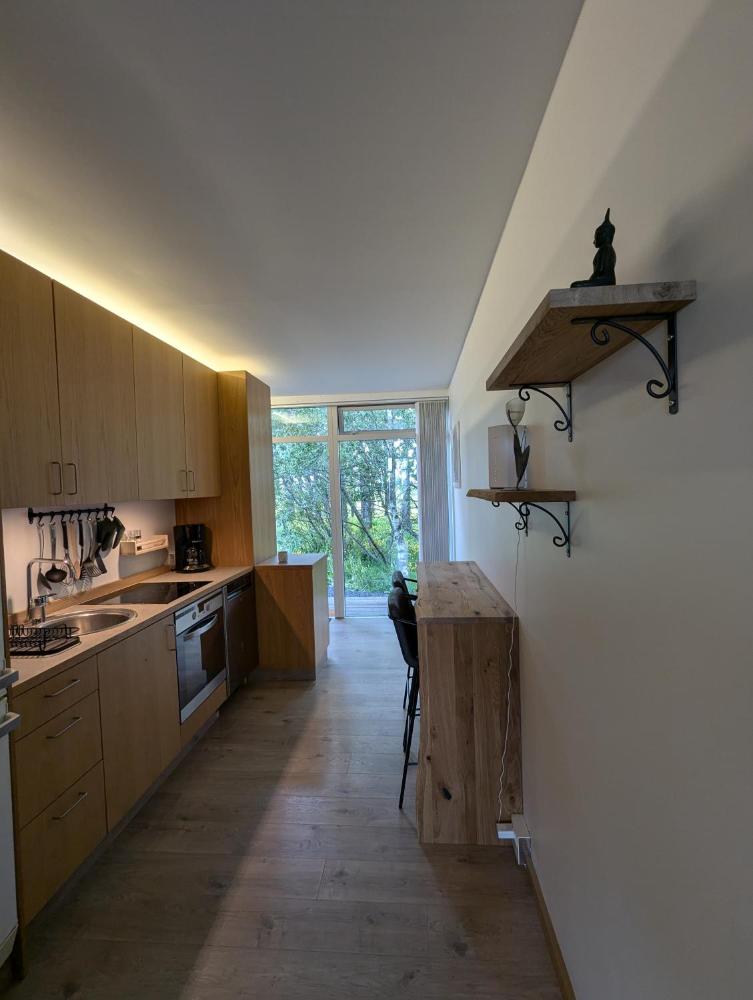 Pieni mökki maaseudulla