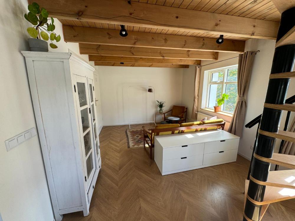 Curry House Apartment