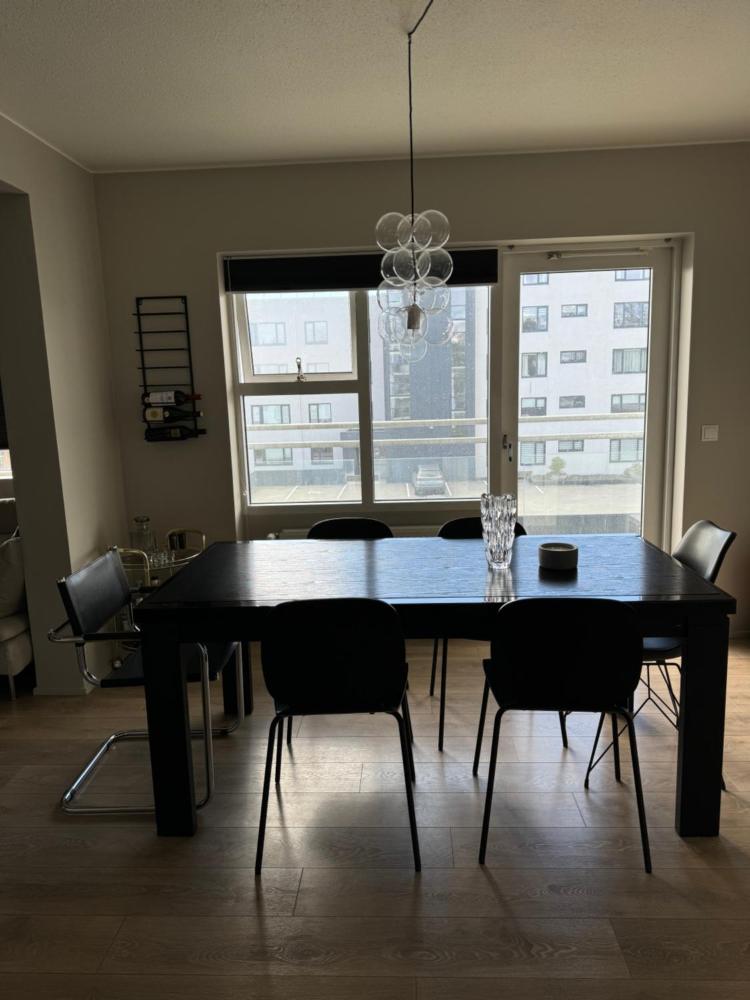 舒适公寓（Comfy Flat）位于科帕沃于尔（Kópavogur）