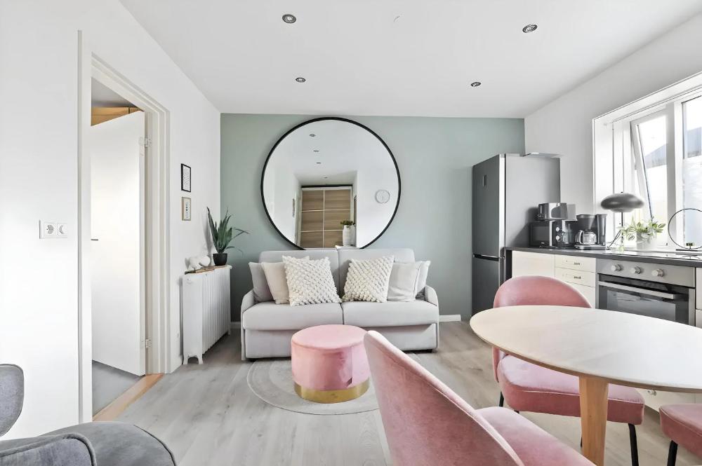 Reykjavík Center, stor dobbeltseng (kingsize), 65" TV med Netflix