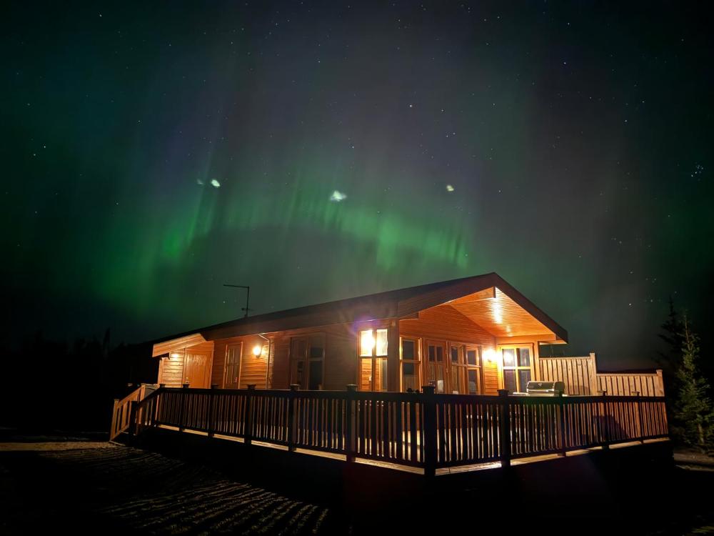 Aurora Cottage Kultaisella kierroksella