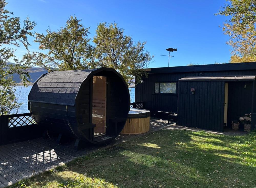 舒适湖景木屋，距离雷克雅未克45分钟车程（Cosy Lakeview Cabin 45 minutes from Reykjavik）