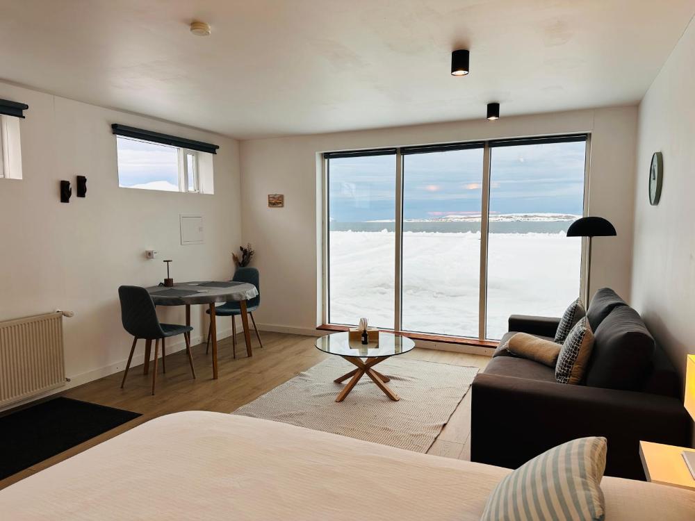 海滨峡湾之家(Waterfront Fjord House)