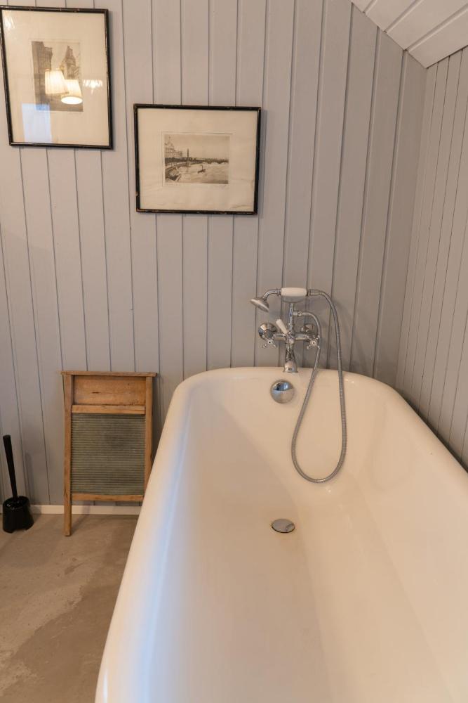 格伦德小屋（Grund Cabin）