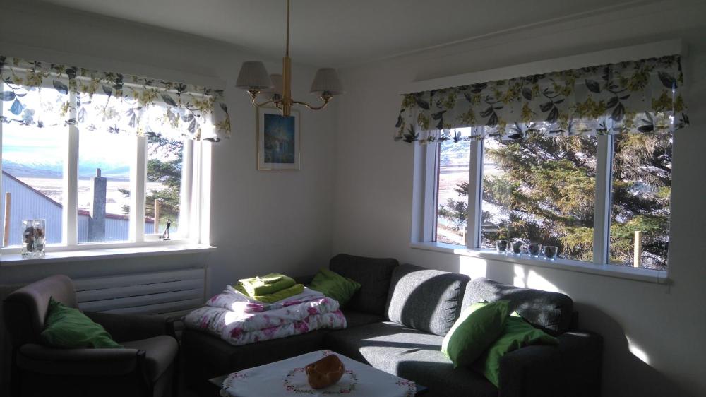 Brunalaug Guesthouse Holiday Home