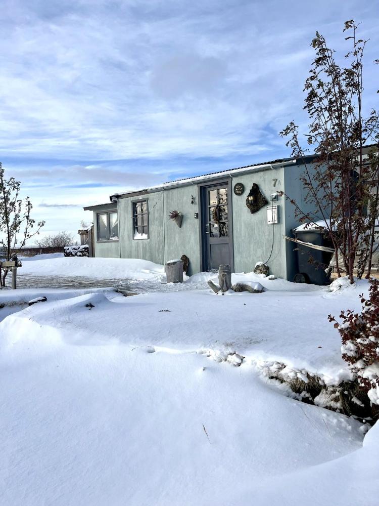 Slow Travel Mývatn - Óli's Homestay-Private house v