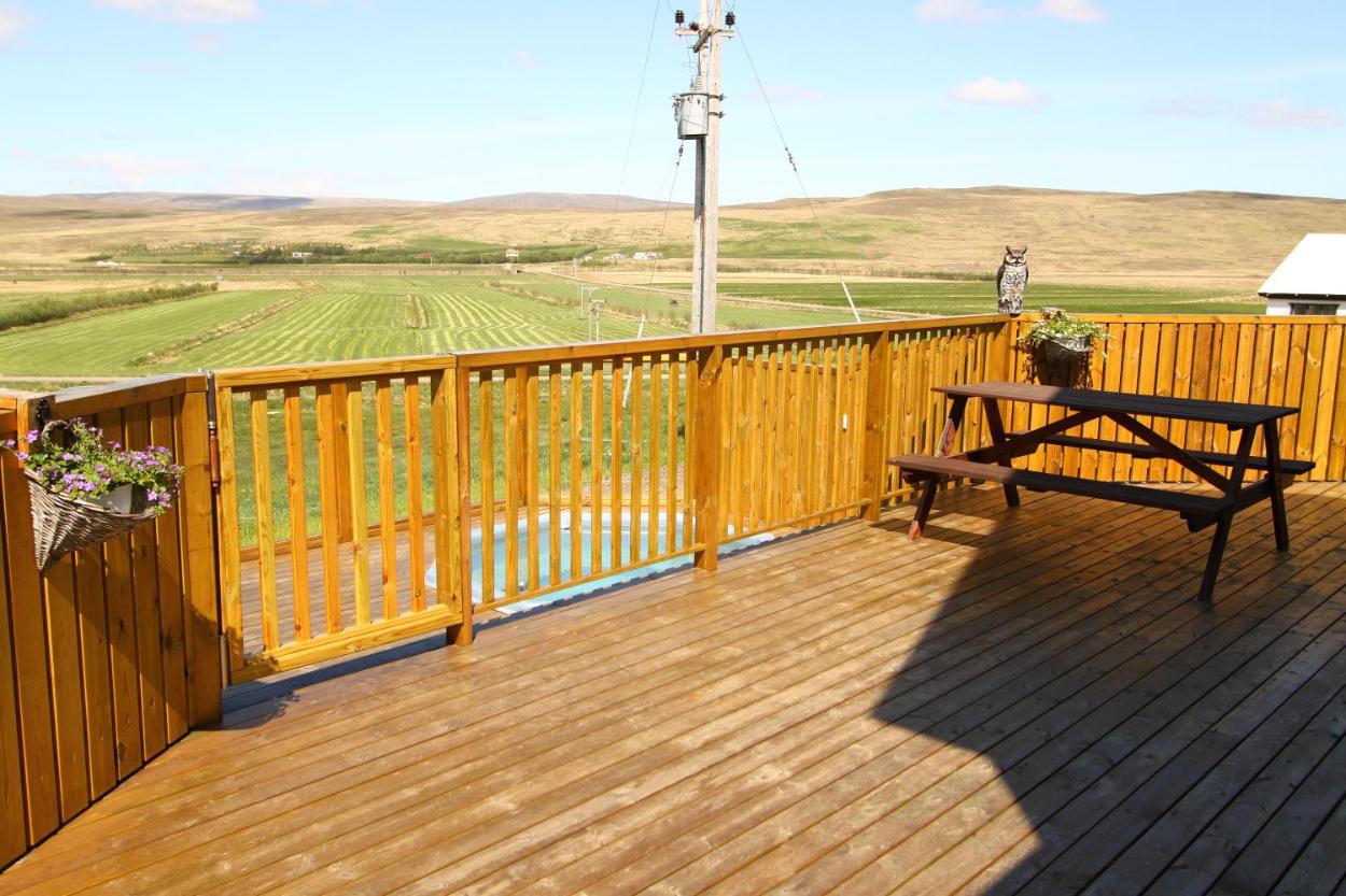 Steindorsstadir Guesthouse