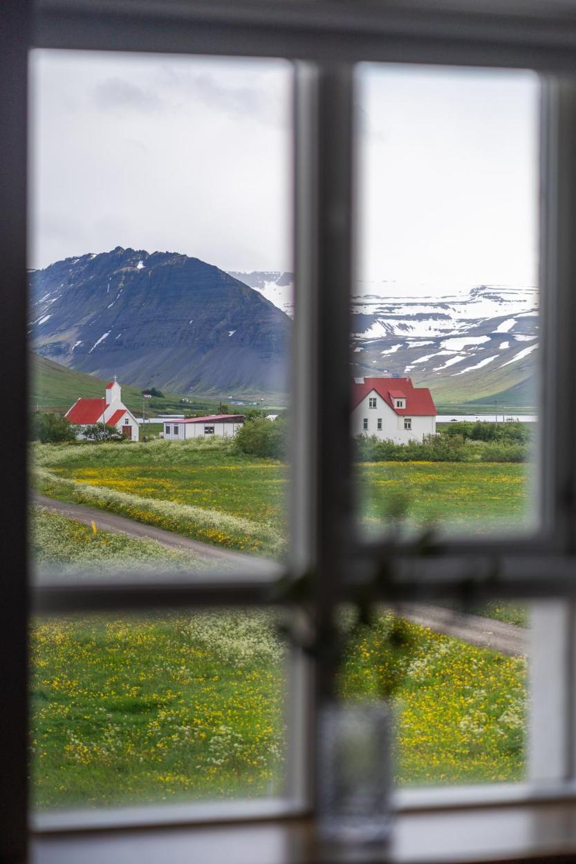 霍尔特旅馆 | Holt Inn