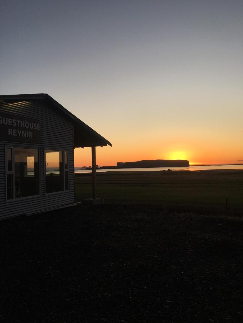 Guesthouse Reynir