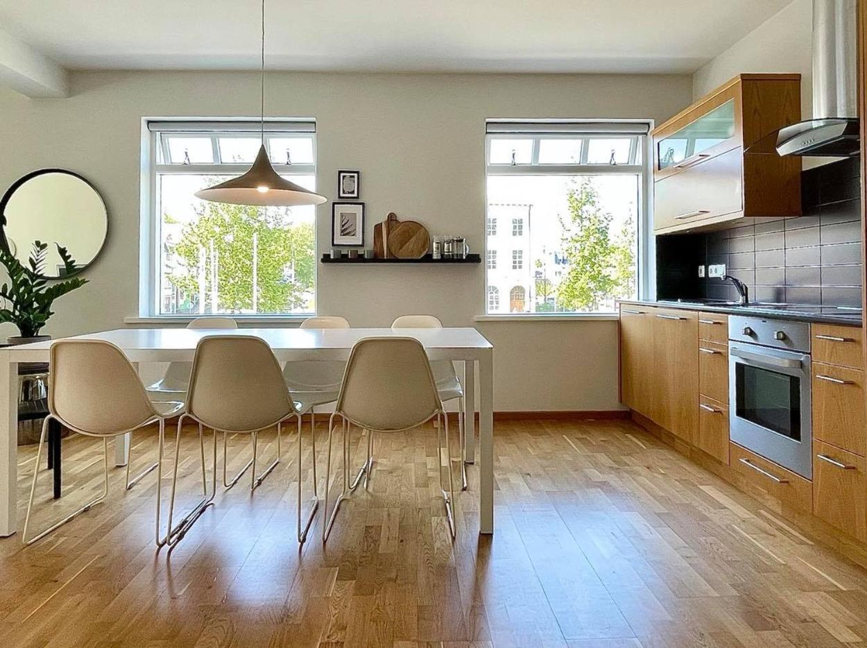 Day Dream Townhall Square Apartments