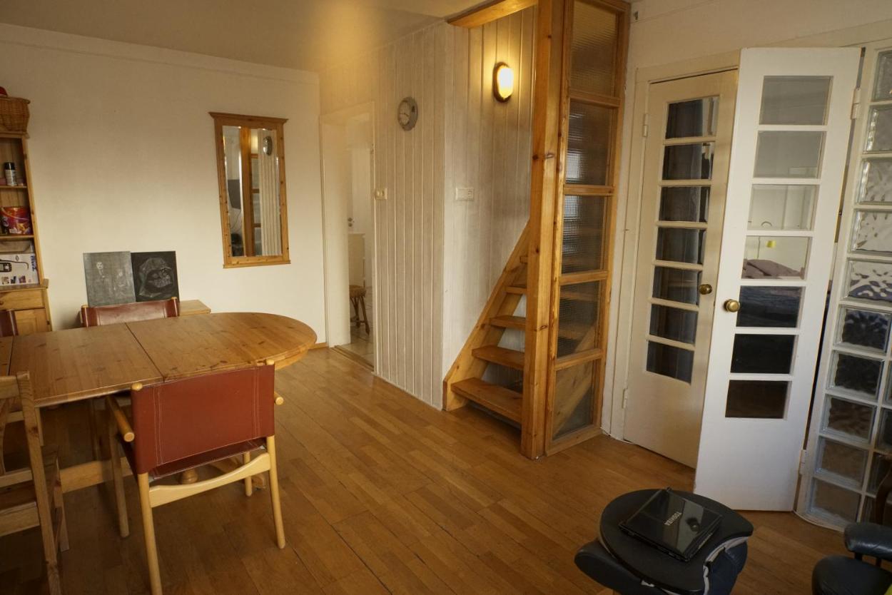 코지 온 더 스트립(Cozy on the Strip)