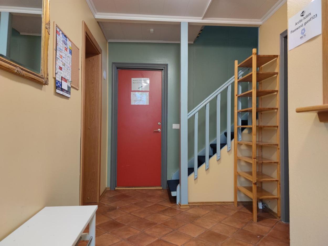Guesthouse Mikligardur