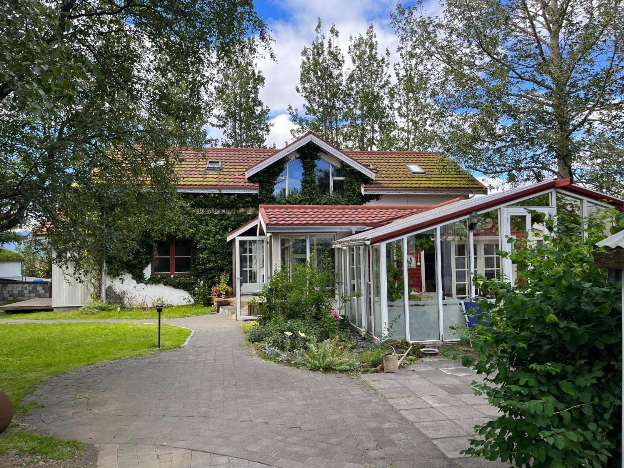 Árbakki 农舍旅馆（Árbakki Farmhouse Lodge）