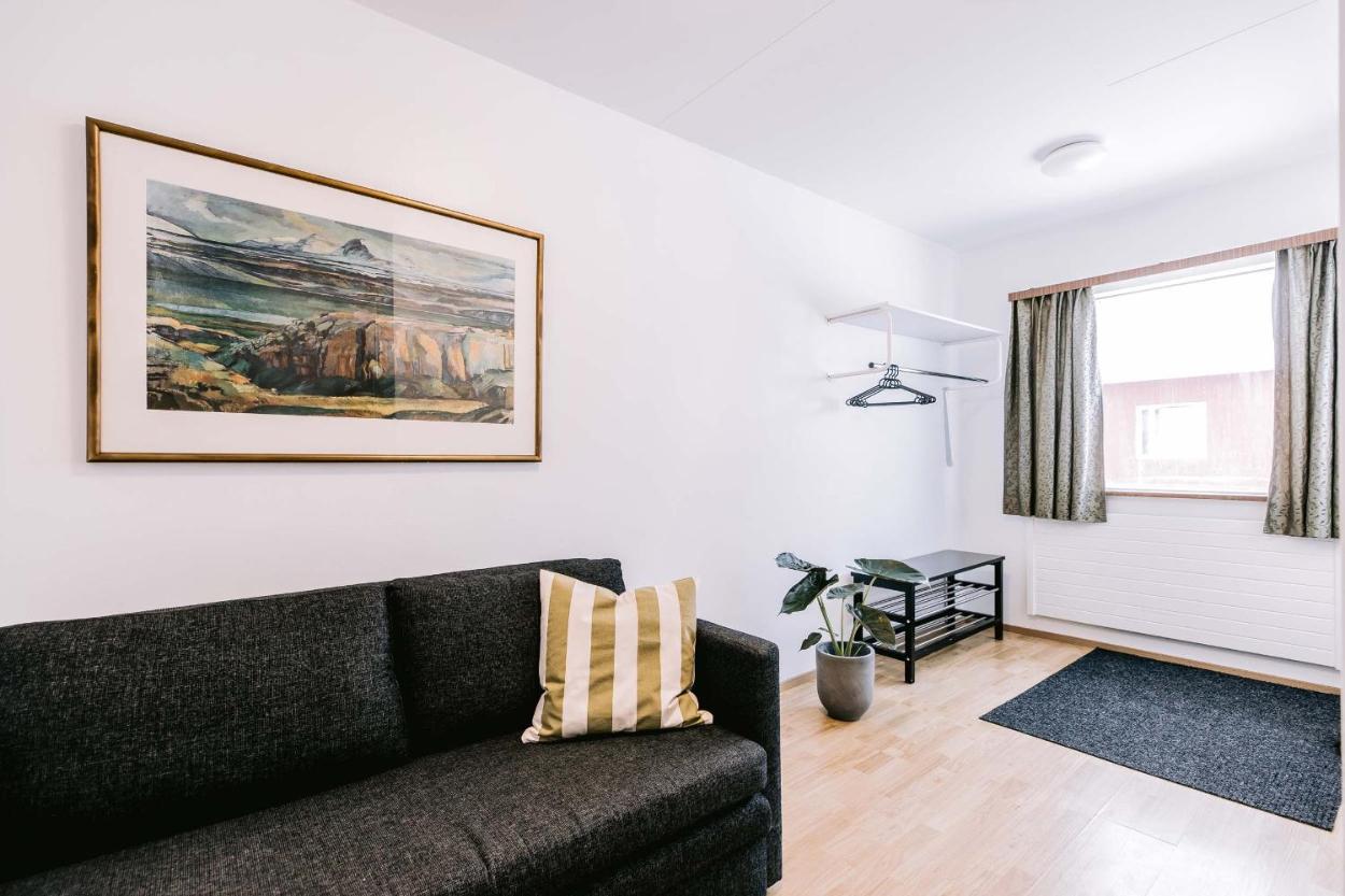 Elda Apartments
