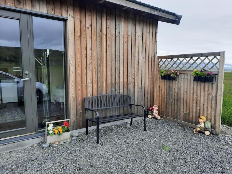 斯托里-巴基温馨小屋（Stori-Bakki Cosy Cottage）——埃伊尔斯塔济-约库尔（Egilsstadir-Jokull）附近