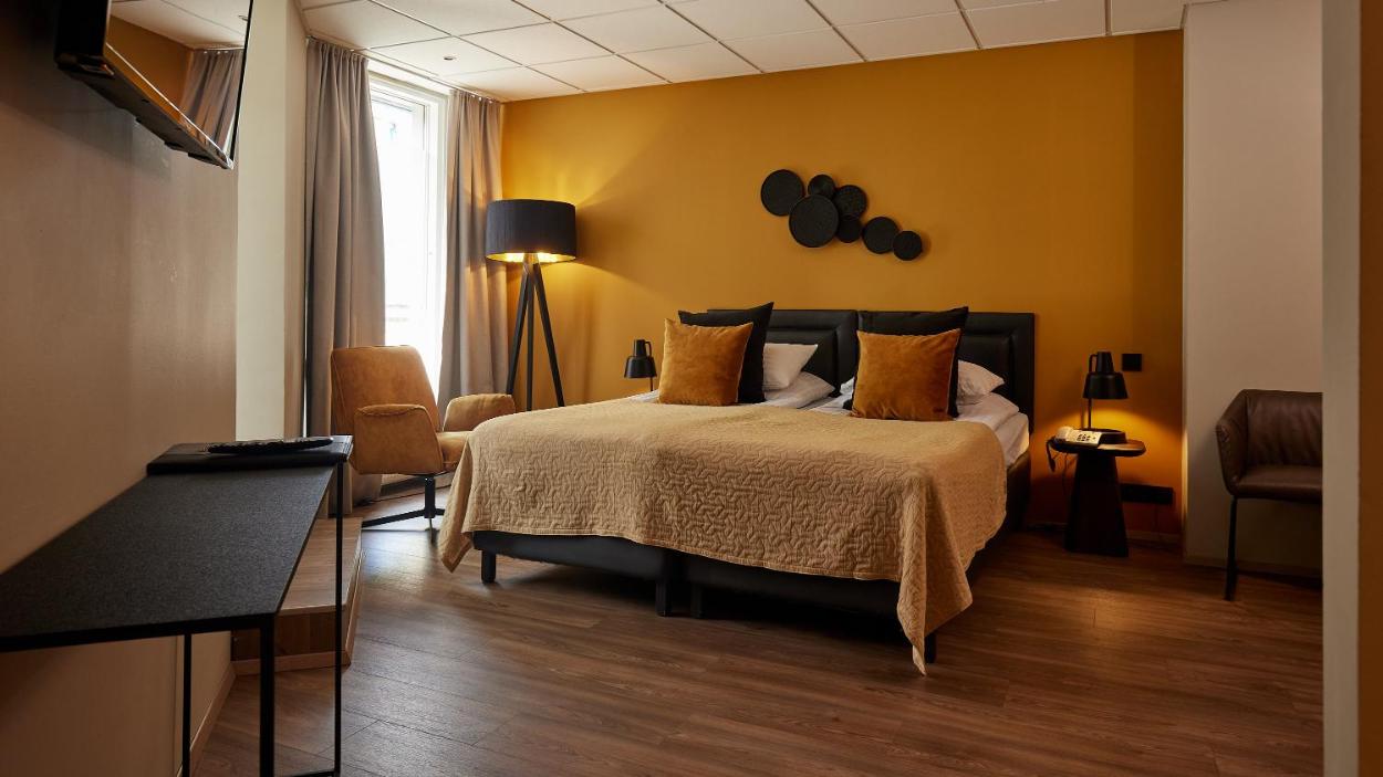 Hotel Fron