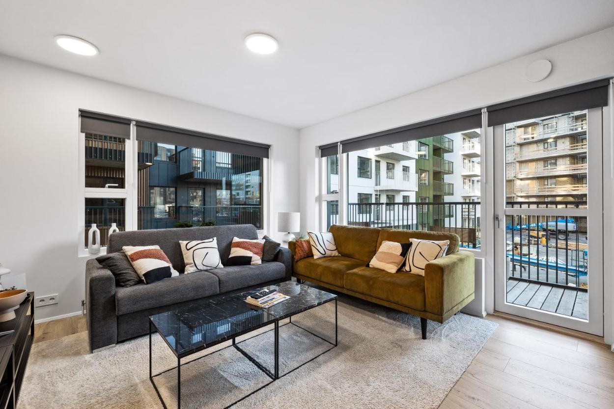 Slap af i luksus få skridt fra Smáralind-indkøbscentret