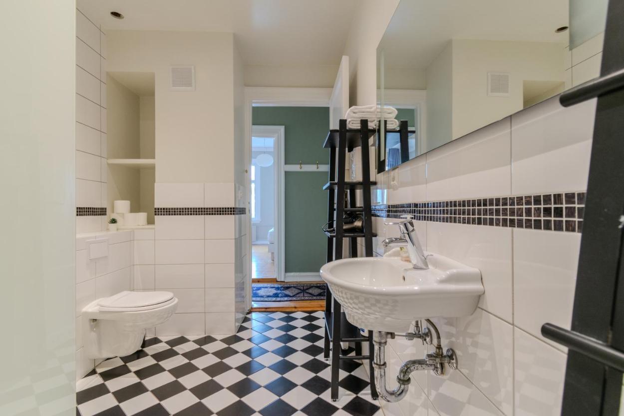 伊顿公寓 (Idunn Apartments)