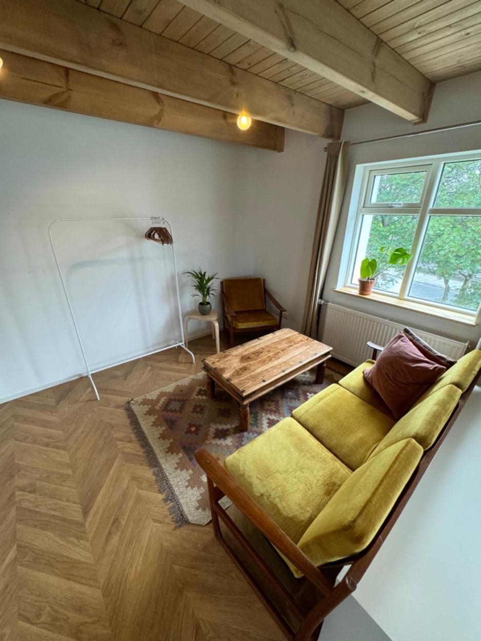 Curry House Apartment