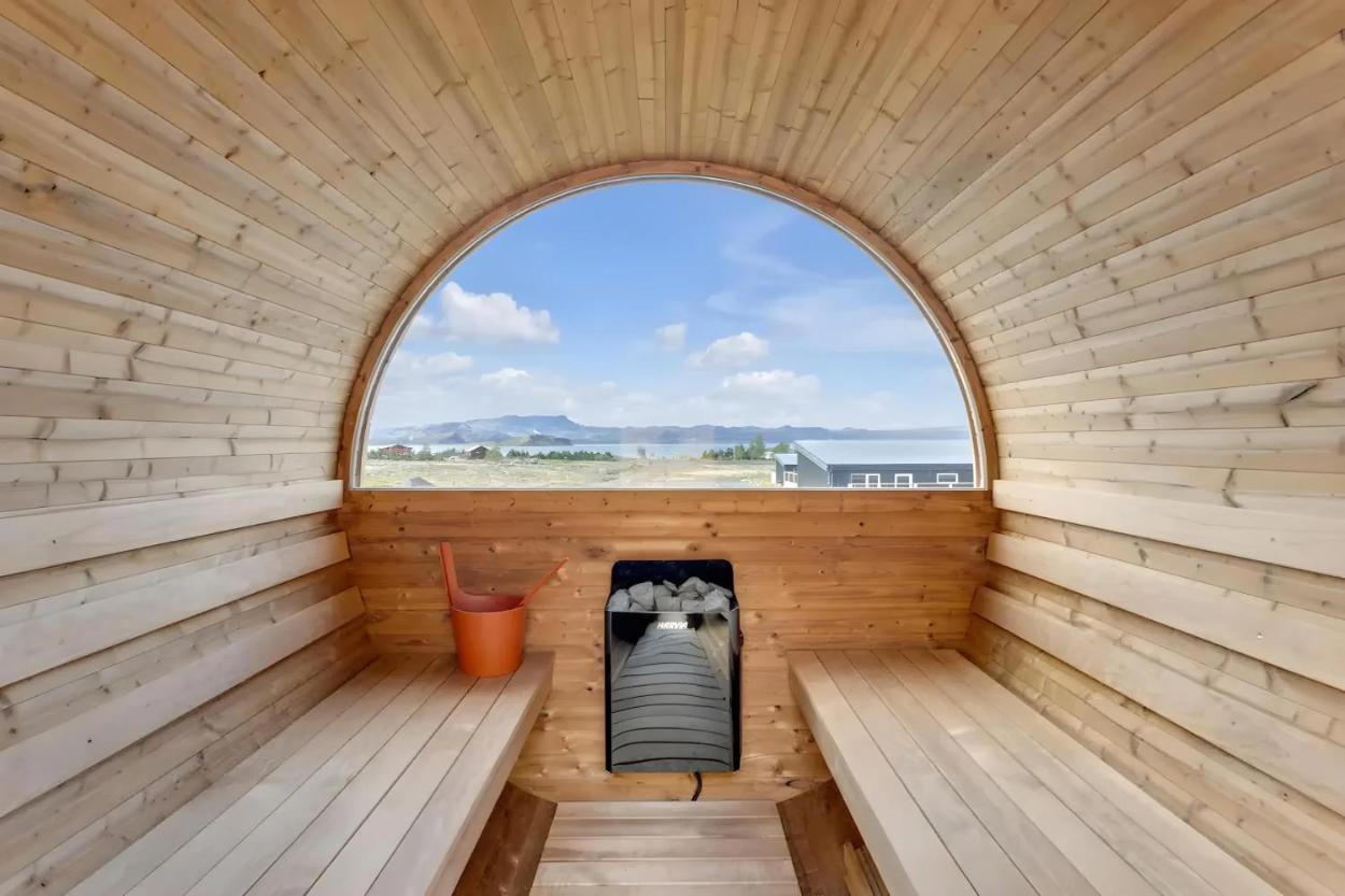Thingvallavatn温泉浴缸和桑拿2024新建小屋（Thingvallavatn Hot Tub Sauna 2024 Built Cabin）