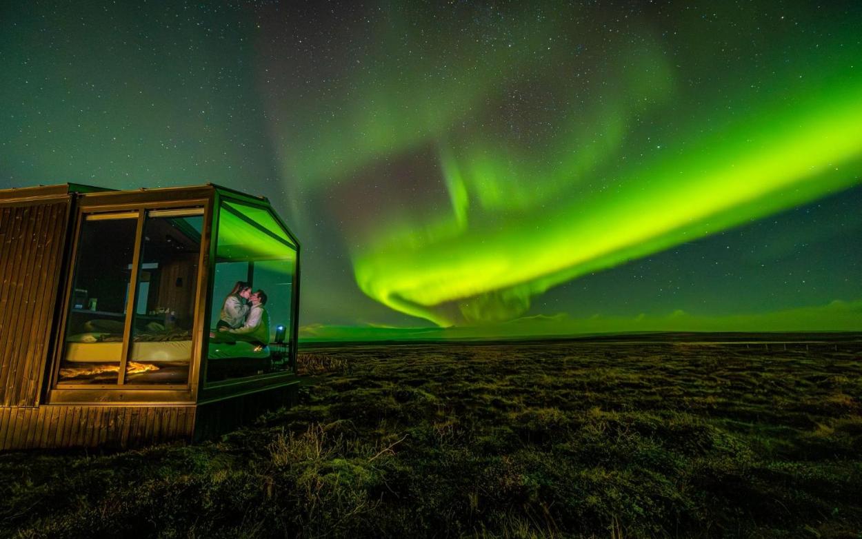 Tiny Glass Lodge体验大自然之美