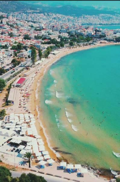 7. Irini Apartments