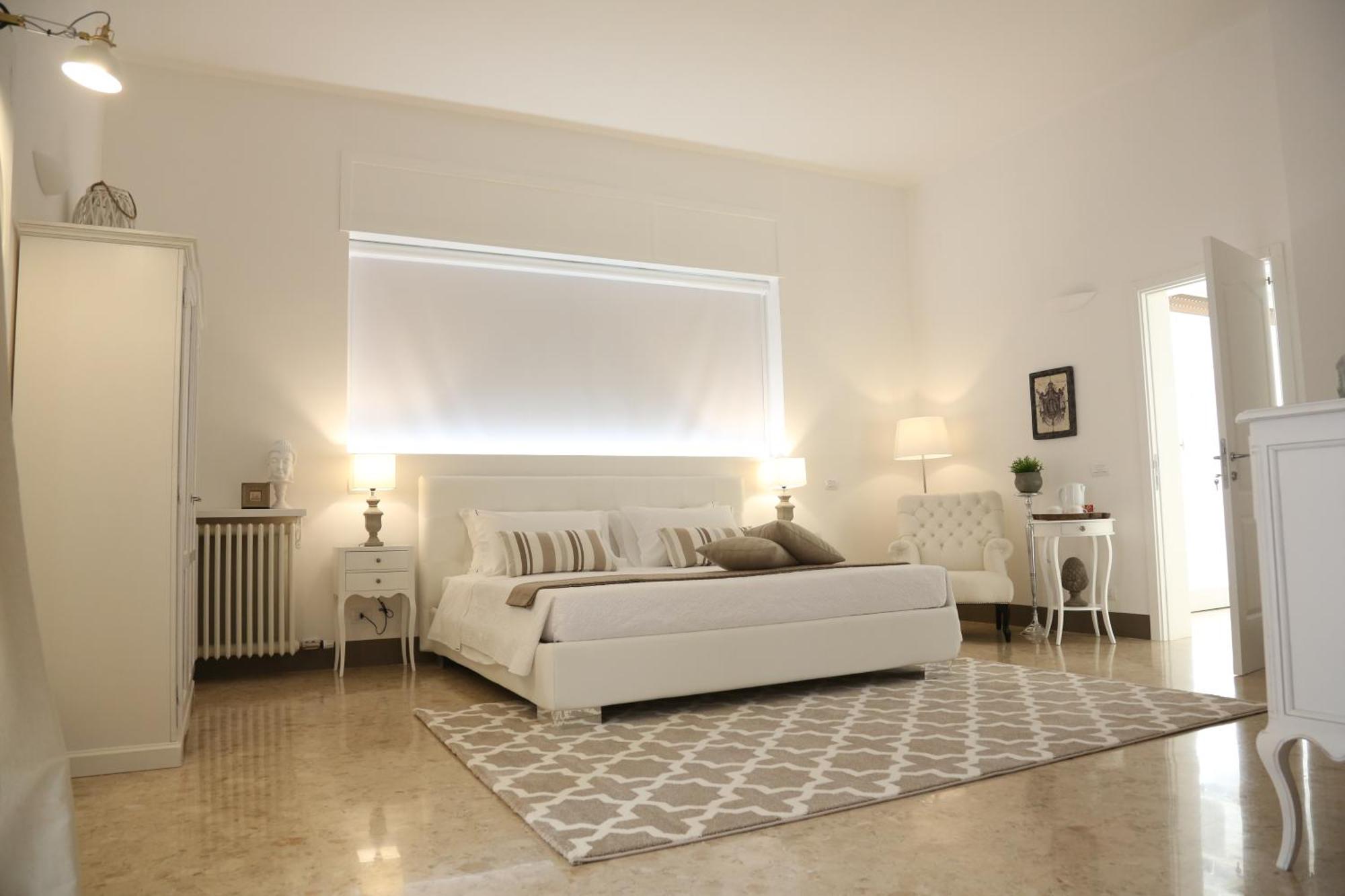 1. Dimi House