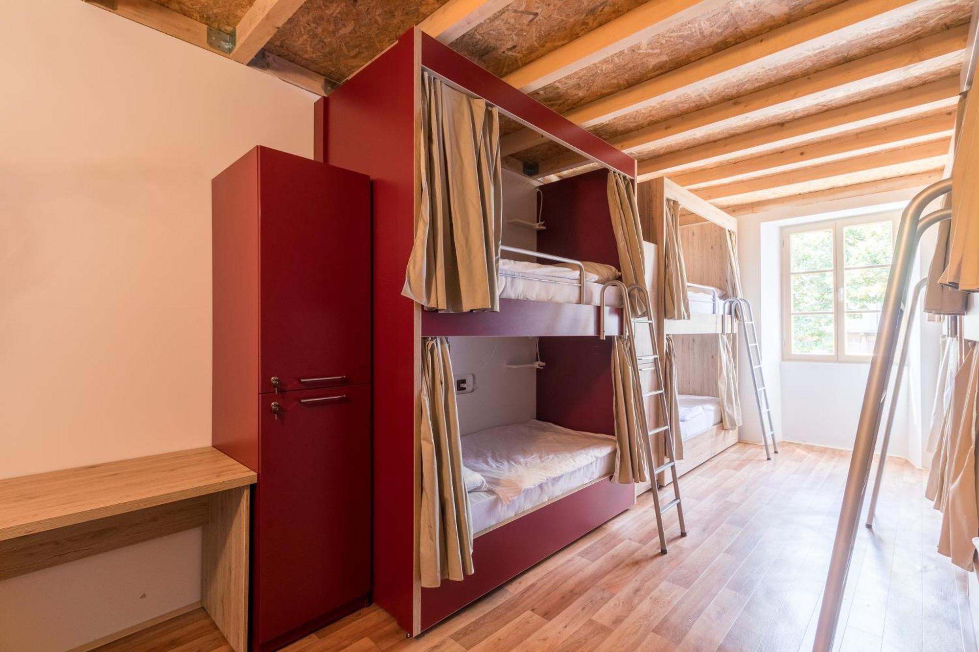 5. D&A Central Luxury Apartments with FREE Parking
