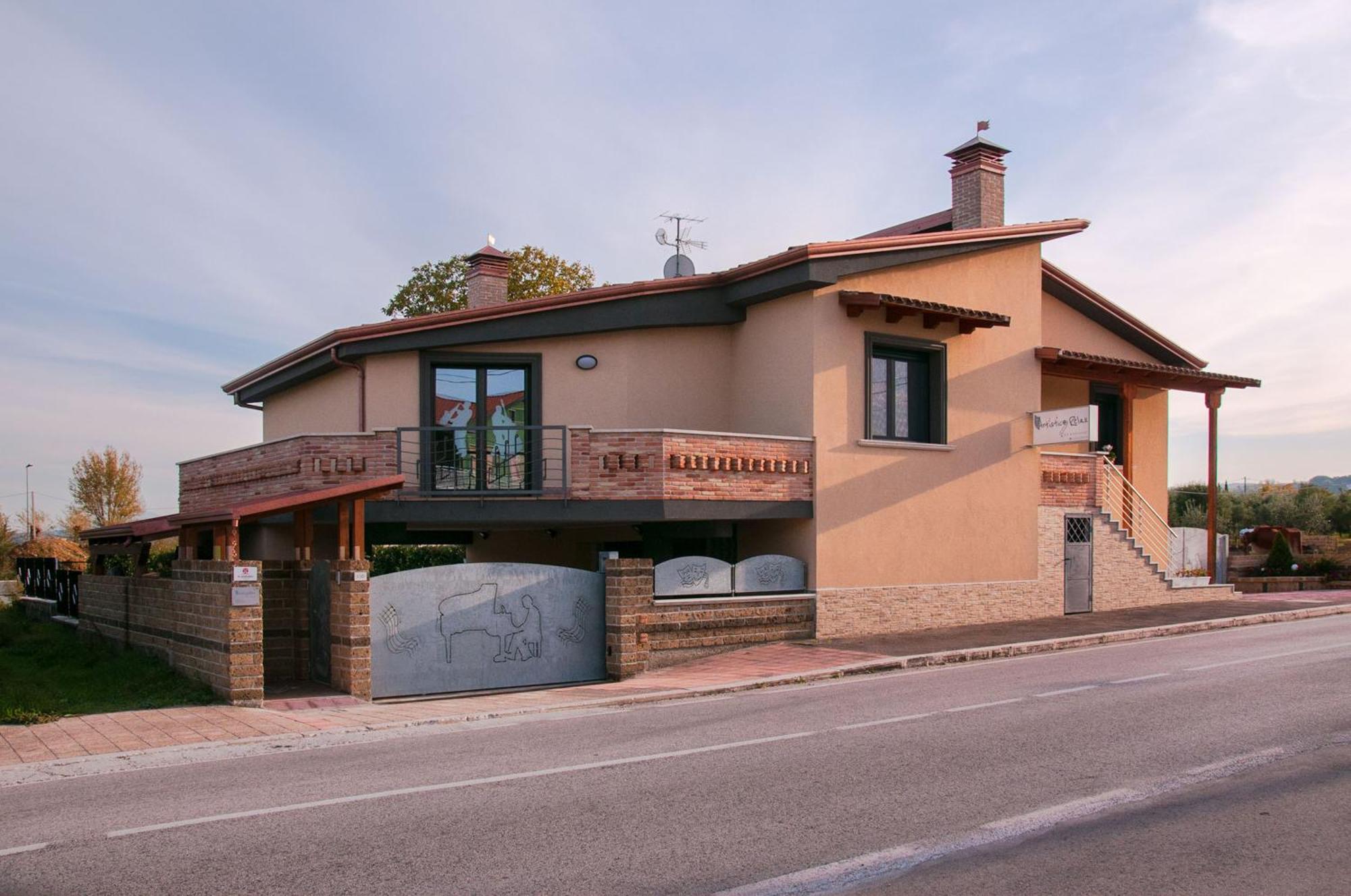 7. Artistico Relax B&B