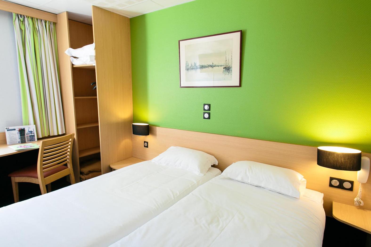 5. Hôtel Vert