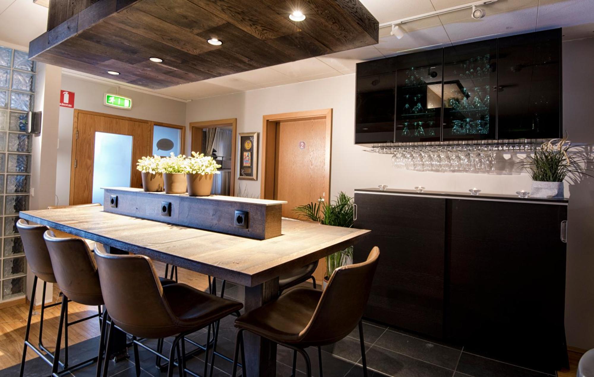 B14 Guesthouse for Large Groups