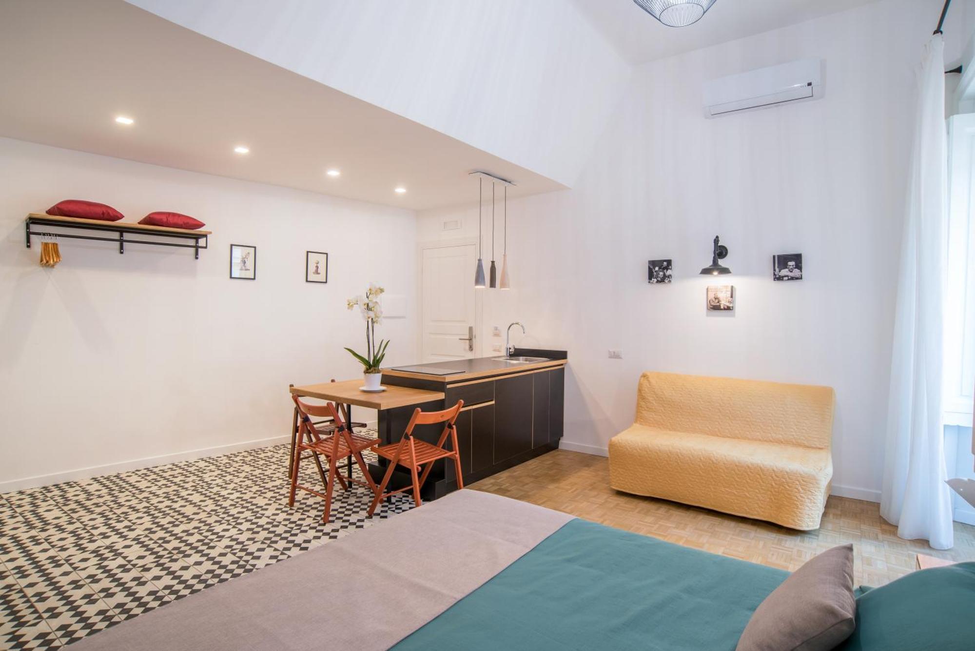 1. Napoliamo Guest House