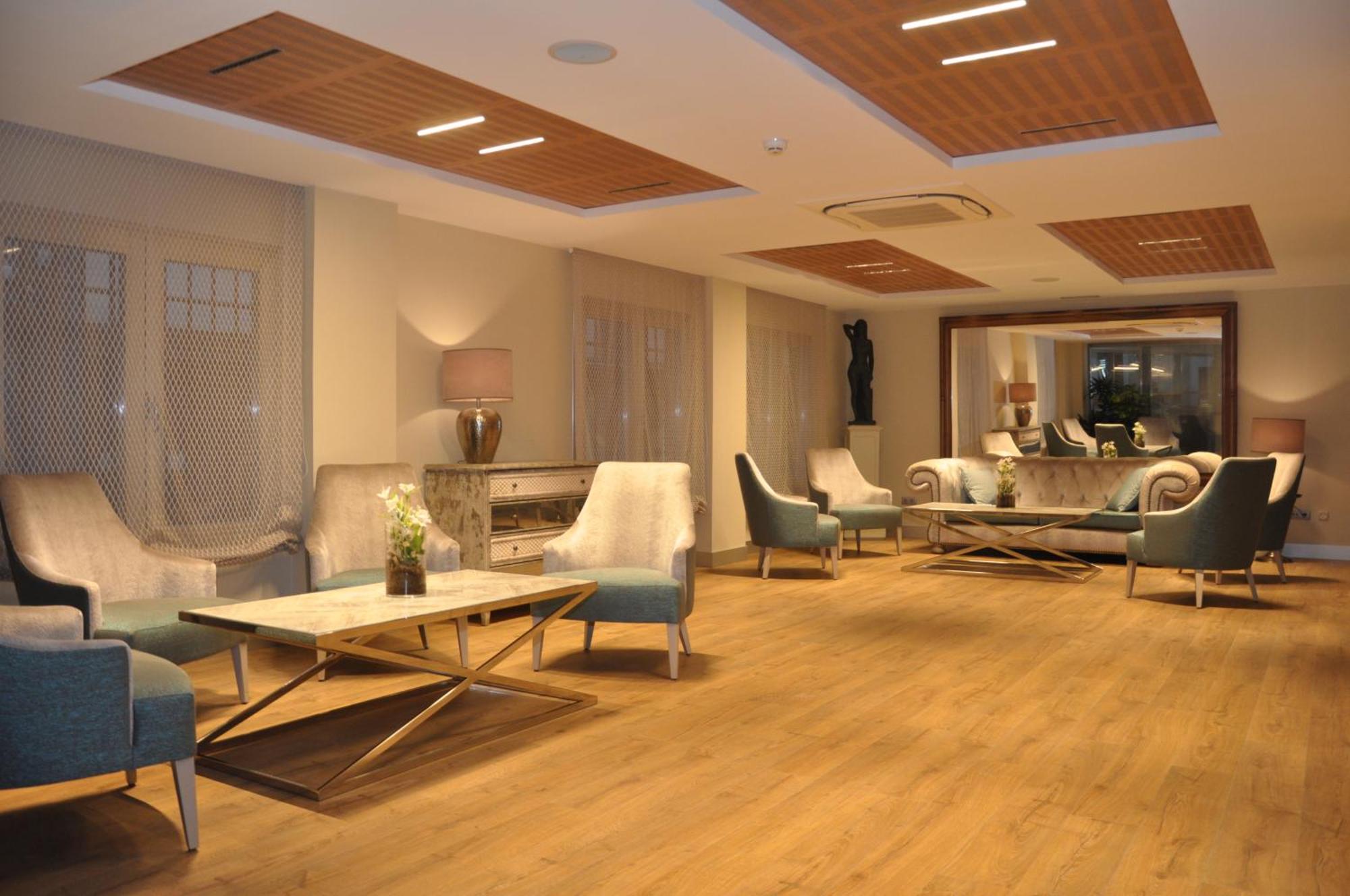 6. Sercotel Hotel Selu