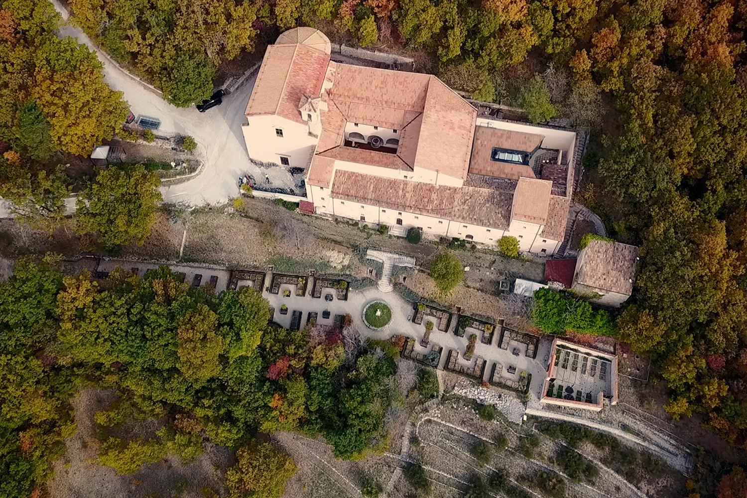 9. Convento Di San Colombo Dimora Storica